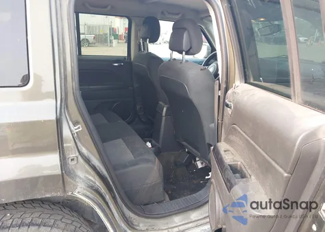 2016 Jeep Patriot Sport z USA, uszkodzony, nr VIN 1C4NJRBB9GD579952